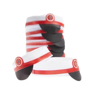 Borddekoration med röda studentmössor