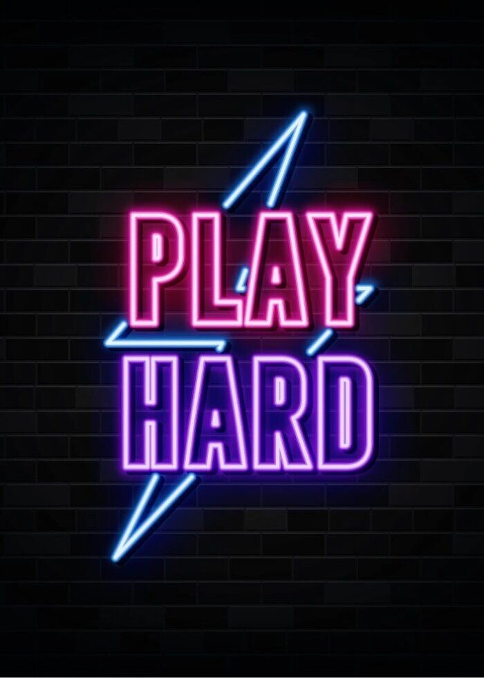 Supercool neonaffisch med texten Play Hard