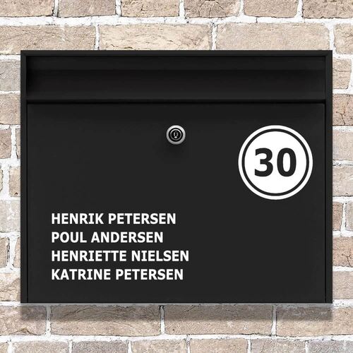 Klistermärken för brevlådan med namn, en cirkel med husnr. i