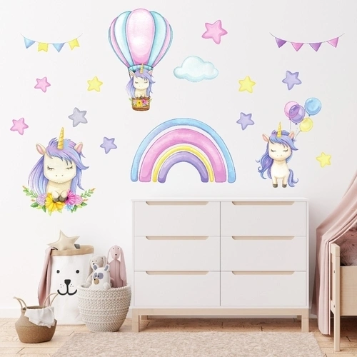 Väggdekor akvarell med enhörning, regnbåge, stjärnor och luftballong