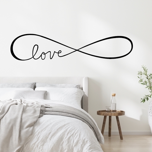 Elegant väggdekor med texten Love